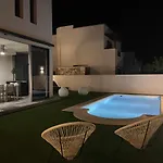 Villa Holyhome Cinema Perfect For Families Costa Teguise