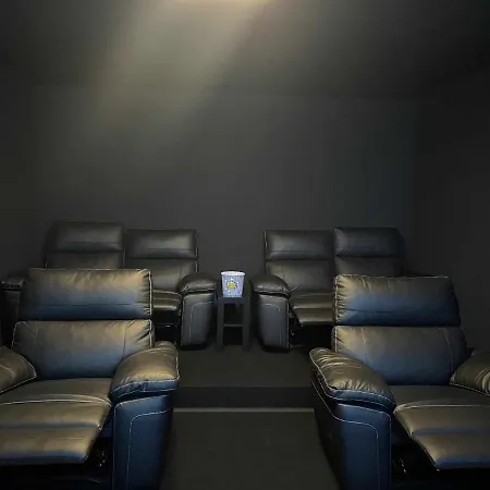 Holyhome Cinema Perfect For Families * קוסטה טגוויסה