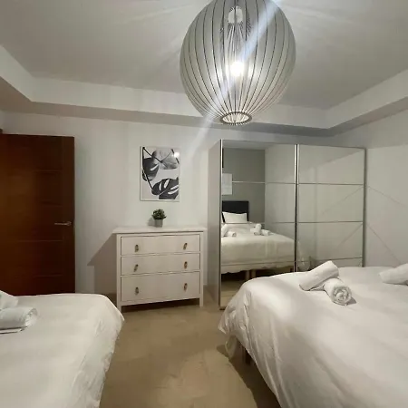 Holyhome Cinema Perfect For Families 别墅