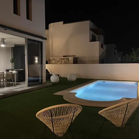 Willa Holyhome Cinema Perfect For Families Costa Teguise