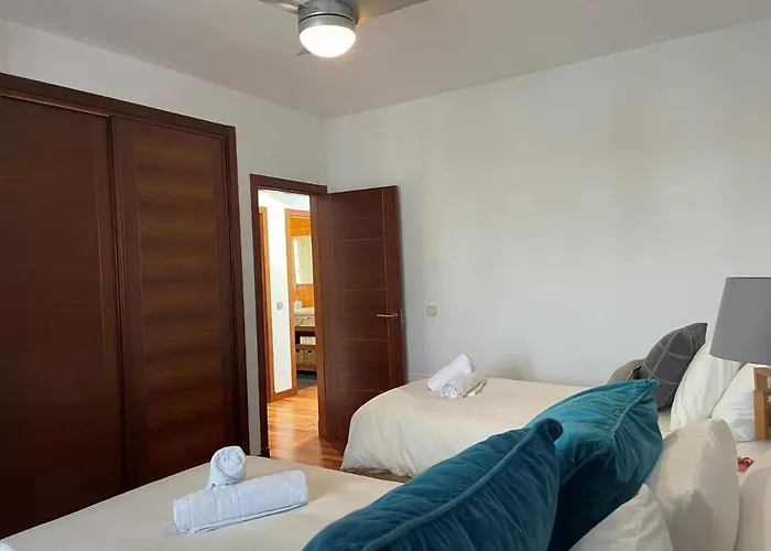 Holyhome Cinema Perfect For Families